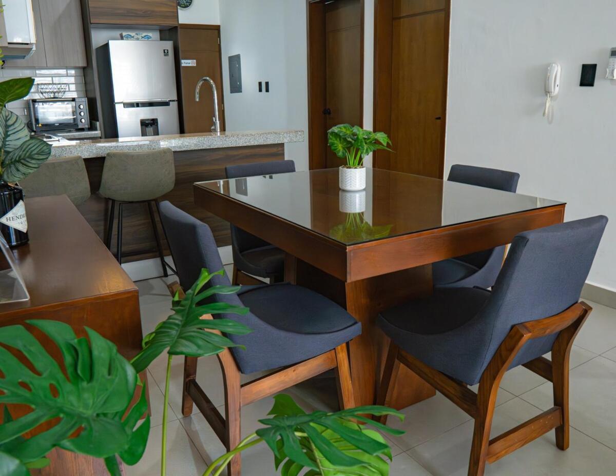 Few Steps From The Beach, At Golden Zone Mazatlán